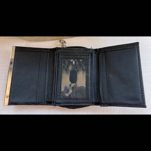 Vivienne Westwood Anglomania Heart bag, black wallet and dustbag - Picture 6 of 11